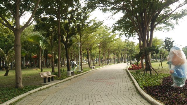 水萍塭公園の遊歩道